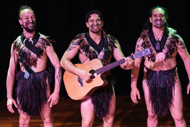 Māori Cultural Experience & Auckland Museum General Admission - What the Māori Cultural Performance covers (waiata, poi, and haka)