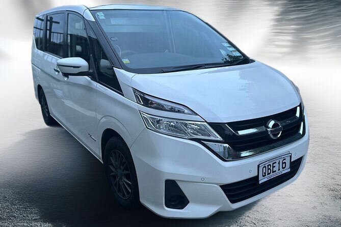 Private Auckland Airport Transfer: to/from City Hotels in Minivan - The ride: minivan comfort, space for luggage, and onboard WiFi