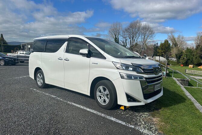 Private Auckland Airport Transfer: to/from City Hotels in Minivan - Price and value: what $66 per group actually buys you
