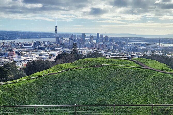 Private Auckland best Spots + Piha beach and rainforest day Tour - Mt Eden crater views: the skyline hit without a long trek