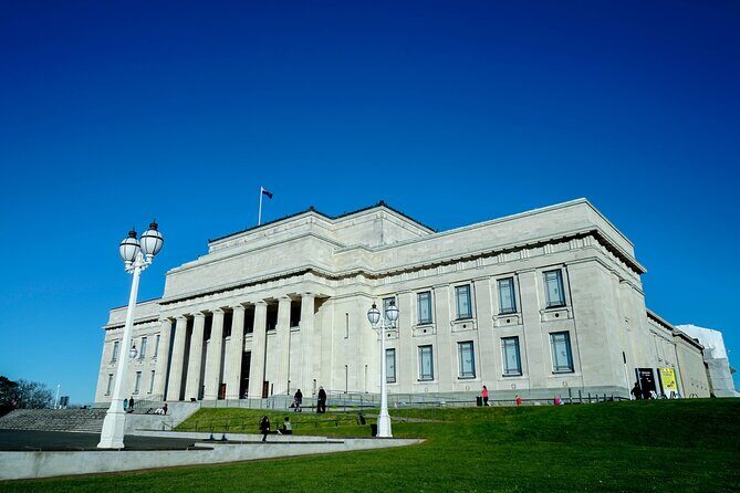 Private Auckland City Highlights Tour - Bastion Point: A Harbour View With a Meaningful Side Trip