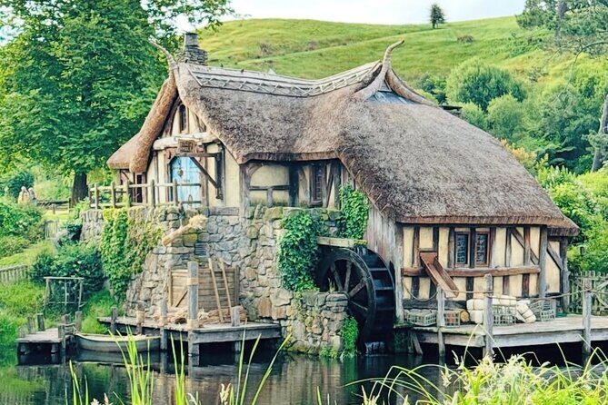 Private Hobbiton Movie Set and Rotorua Day Trip from Auckland - Wai-O-Tapu Thermal Wonderland: where color is the main event