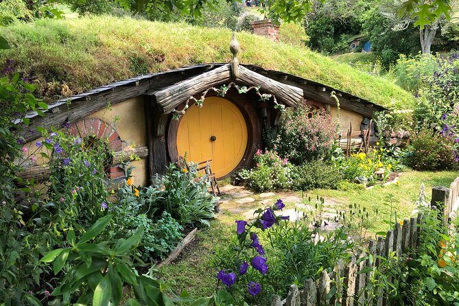 Private Luxury Tour to Hobbiton Movie Set & Waitimo Glowworm Cave - Who This Tour Fits Best (and Who Might Skip It)