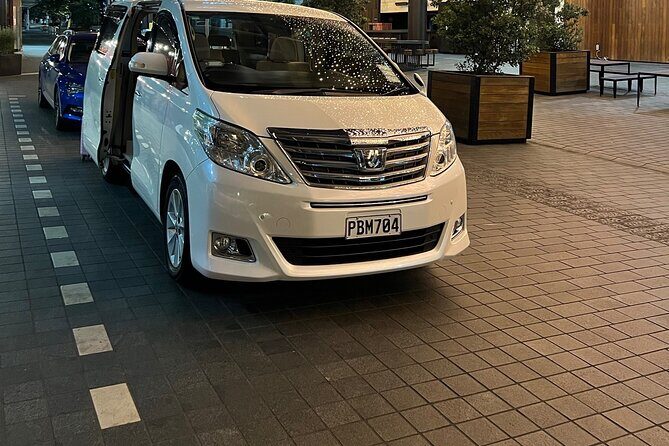Private Mini Van Transfer From Auckland Airport to Auckland City - Private Mini Van From Auckland Airport: Value That Makes Sense