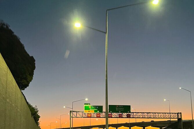 Private Mini Van Transfer From Auckland Airport to Auckland City - Driver Tips and the Human Touch (Sanjeev’s Example)