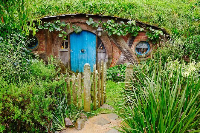 Private The Hobbiton Tour - Auckland Tour House - Auckland pickup and a smoother start from the cruise-port area
