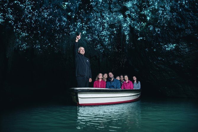 Private Tour [2 Days]: Auckland to Waitomo Caves, Rotorua, Te Puia & Wai-O-Tapu - Rotorua’s geothermal break: gardens, springs, and spa vibes