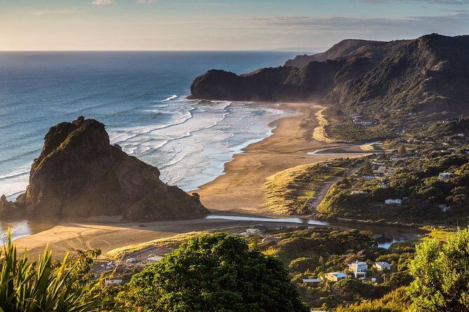 Private Tour: Auckland City and Countryside Tour - Mt Eden (Maungawhau): The Volcano Walk With the Best Reward