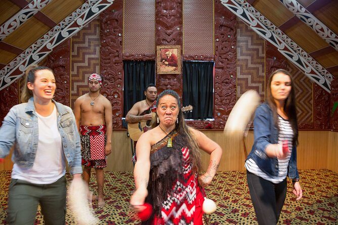 Private Tour From Auckland to Rotorua & Waitomo Glowworm Caves, Small group - Waitomo Glowworm Caves: the main event, plus the booking reality