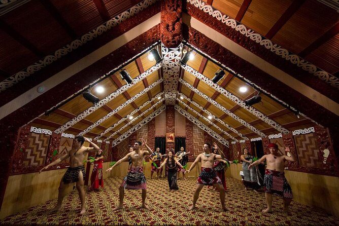 Private Tour - Hobbiton Movie Set & Te Puia (Rotorua) - Key things to know before you go