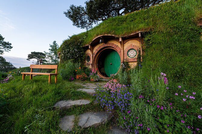 Private Tour: Hobbiton & Waitomo Glowworm Cave Experience - Timing: how a 13-hour day actually plays out