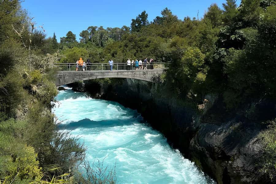 Rotorua & Taupo DayTour Waiotapu & Huka Falls from Auckland - Who This Tour Fits Best (And Who Should Think Twice)