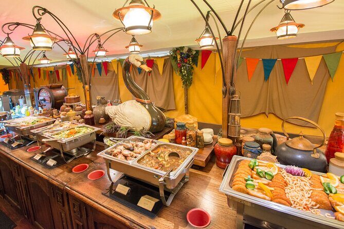 Small-Group Hobbiton Tour from Auckland with Party Marquee Lunch - Door-to-door from Auckland: the early start and why it’s worth it
