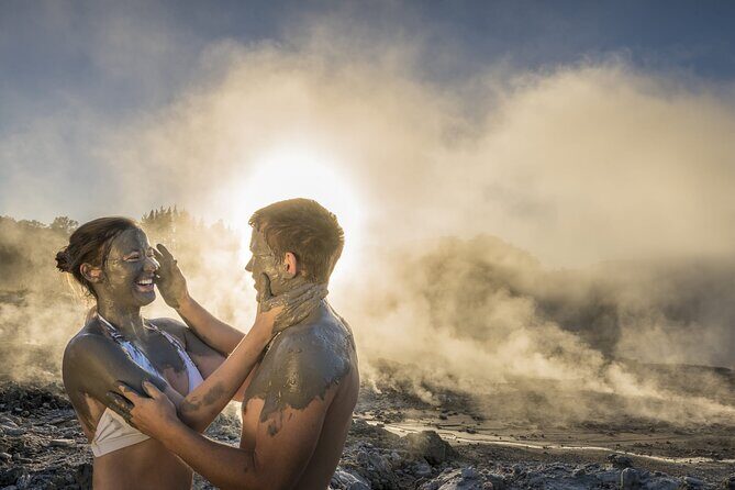Te Puia & Hells Gate incl. Mud Spa Experience Private Tour - Meet in Auckland at 6:30am, then start the geothermal day right