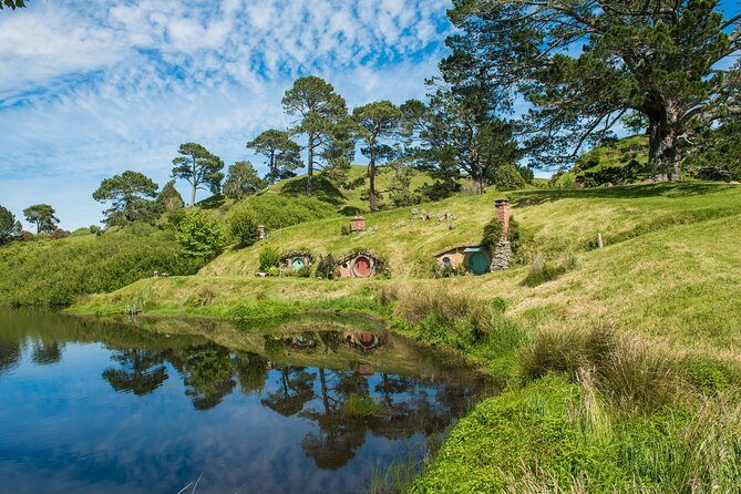 The Hobbiton Movie Set Small-Group Guided Tour from Auckland - Should you book this Hobbiton tour from Auckland?