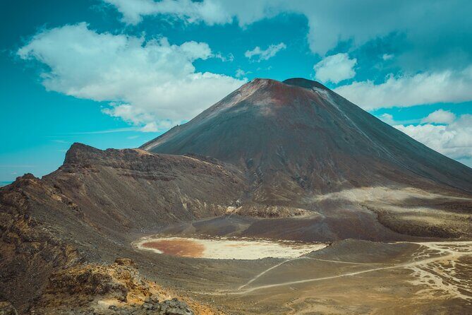 Tongariro Crossing : PRIVATE TRANSFER Leaving AUCKLAND - The Tongariro early departure: why 5am/6am matters