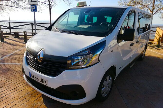 Try find your better than us ! Airport transfer service Auckland HTL-APT (AKL) - Picking the Right Vehicle: Sedan to Bus (with Luggage Counts)