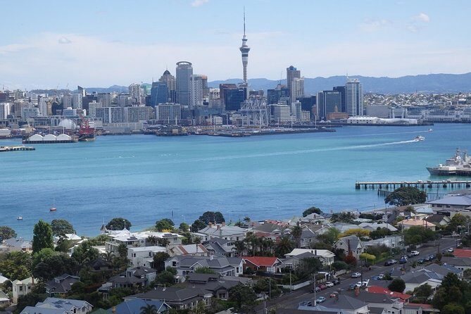Volcanoes, Coasts, and Secret Spots Afternoon Tour in Auckland - North Head Historic Reserve: tunnels, gun emplacements, and the WWI/WWII layer