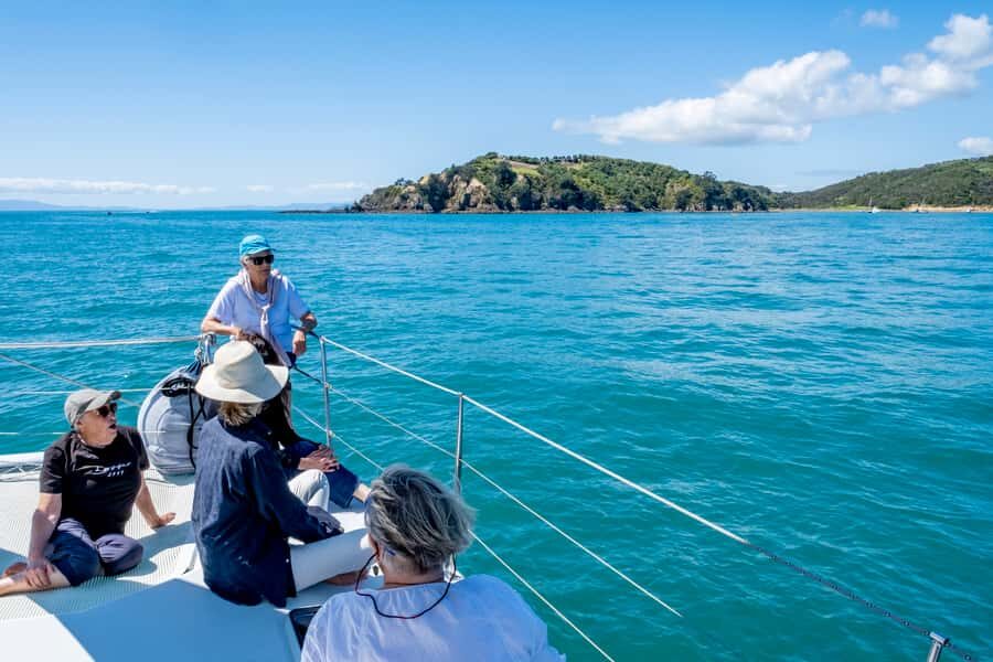 Waiheke Island: Gulf Marine Park Sailing Adventure & Lunch - Matiatia Wharf meeting: how the day starts smoothly