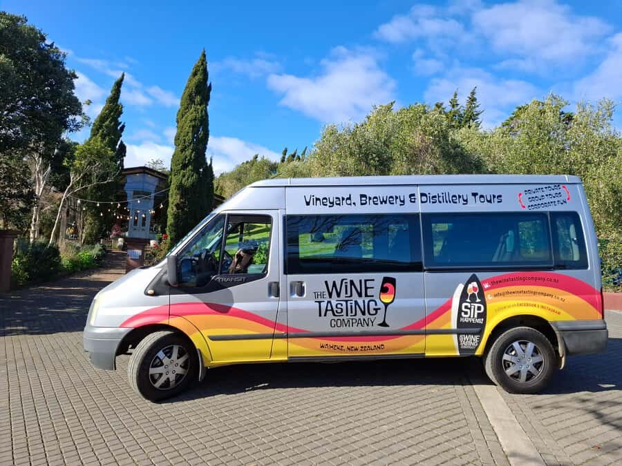 Waiheke Island: Sip and Savor 3 Vineyards Tour with Lunch - Oneroa Village pause: coffee, photos, and getting your bearings