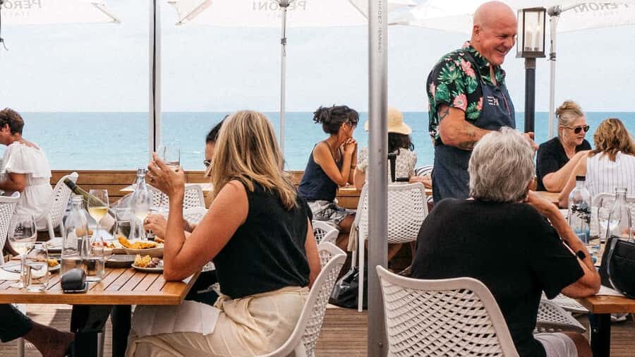 Waiheke Island: The Essence of Waiheke Wine Tour - Why Waiheke’s Wine Feels Personal (Not Pretend Fancy)