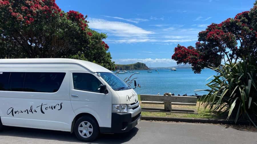 Waiheke Island: The Essence of Waiheke Wine Tour - The Vineyard Circuit: Mudbrick, Goldie, and Obsidian or Te Motu