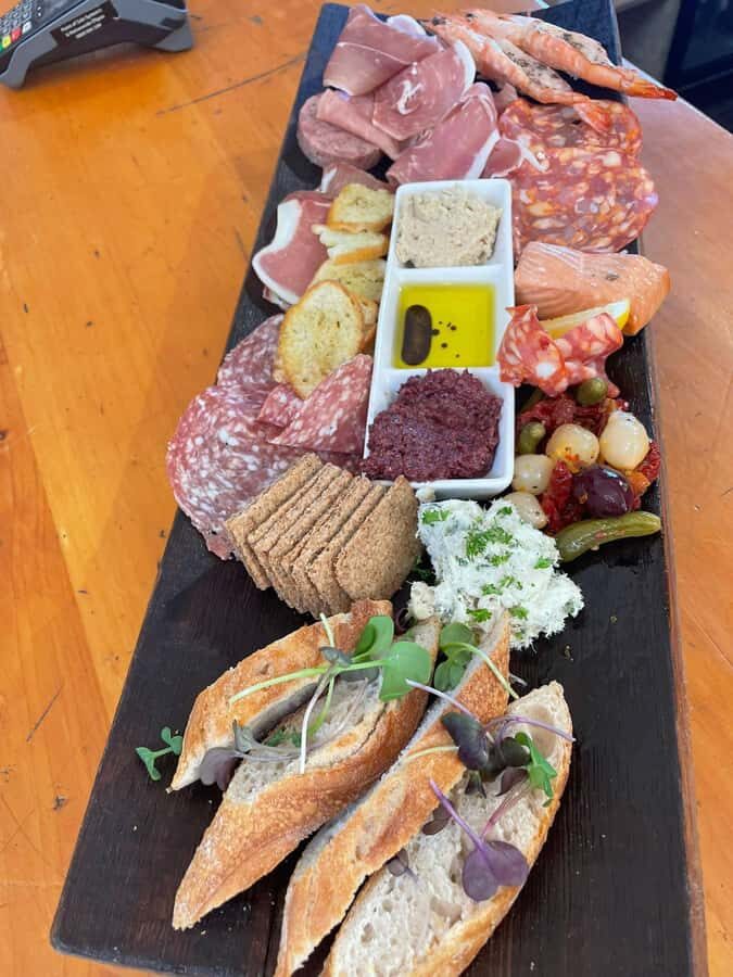 Waiheke: Scenic Taste and Graze Tour with Wine, Whisky, Beer - A smart half-day on Waiheke: why this tasting tour works