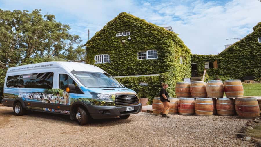 Waiheke: Scenic Taste and Graze Tour with Wine, Whisky, Beer - The scenic drive through Waiheke life: Oneroa and Onetangi, plus big commentary