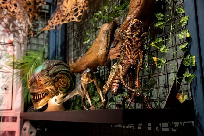 Wētā Workshop Unleashed Tour - Auckland - Hands-on moments: touching the work, not just seeing it